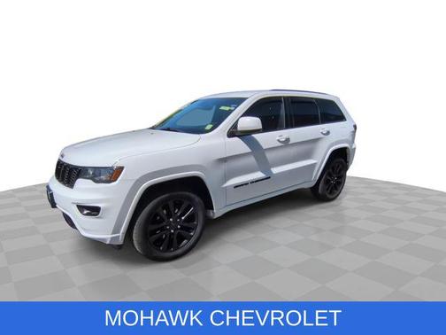 Bright White Clearcoat 2019 Jeep Grand Cherokee Altitude