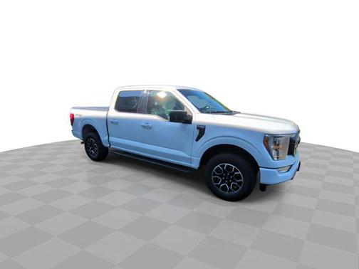 Oxford White 2022 Ford F-150 XLT