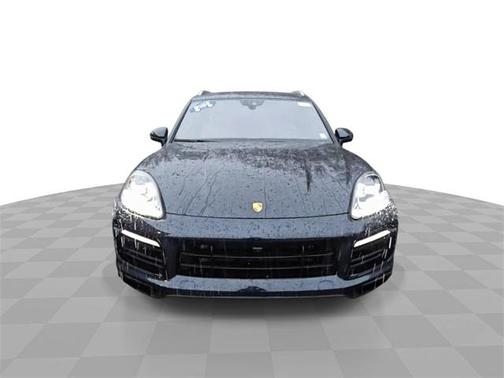 2023 Porsche Cayenne Base