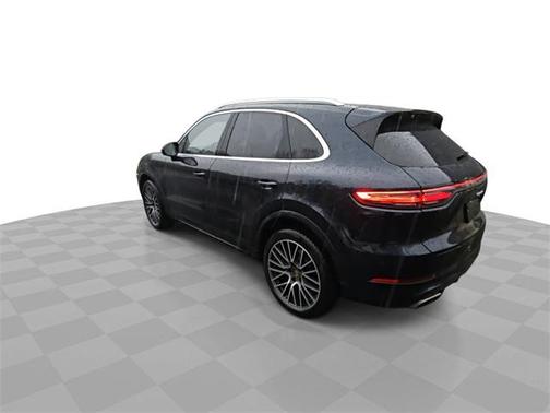2023 Porsche Cayenne Base