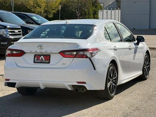 White 2021 Toyota Camry SE