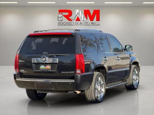 Black 2010 Cadillac Escalade Luxury