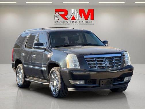 Black 2010 Cadillac Escalade Luxury