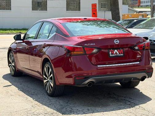 Scarlet Ember 2020 Nissan Altima 2.5 SR