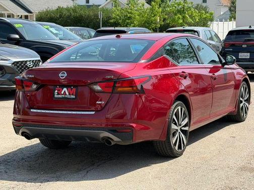 Scarlet Ember 2020 Nissan Altima 2.5 SR