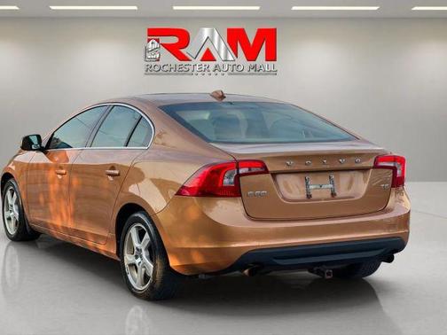 Vibrant Copper Metallic 2012 Volvo S60 T5