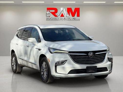 White 2022 Buick Enclave Premium