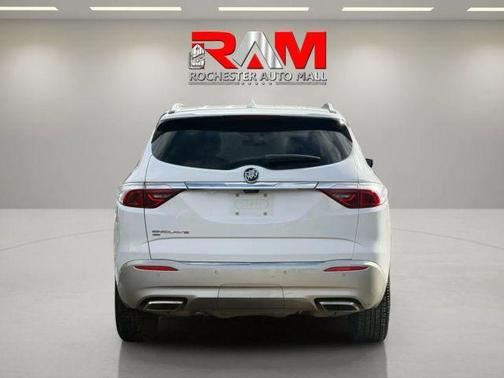 White 2022 Buick Enclave Premium