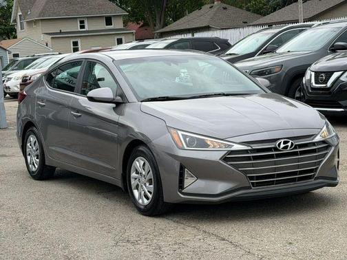 Brown 2020 Hyundai ELANTRA SE