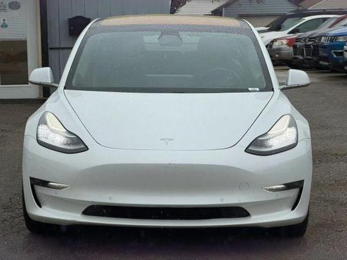 White 2018 Tesla Model 3 Long Range