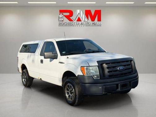White 2009 Ford F-150 XL