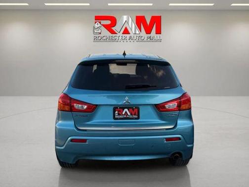 Blue 2011 Mitsubishi Outlander Sport SE