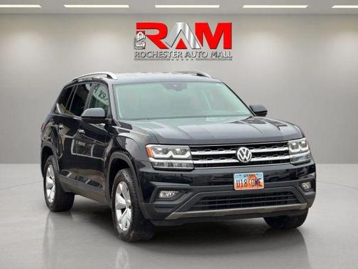 Deep Black Pearl Effect 2019 Volkswagen Atlas 3.6L SE w/Technology