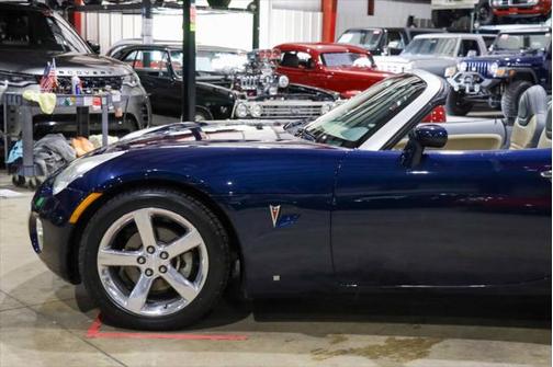 2006 Pontiac Solstice Base 2dr Convertible