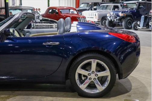2006 Pontiac Solstice Base 2dr Convertible