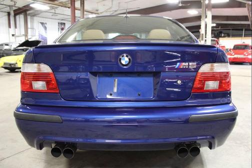2002 BMW M5 Base