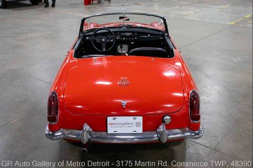 1965 MG MGB 
