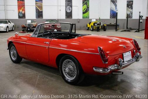 1965 MG MGB 