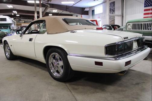 1995 Jaguar XJS XJS 2dr Convertible