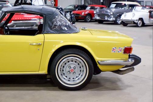 1974 Triumph TR6 Base