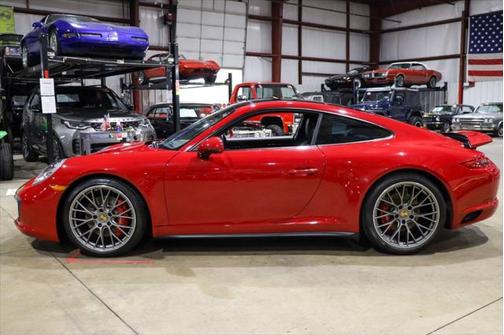 2018 Porsche 911 Carrera 4S