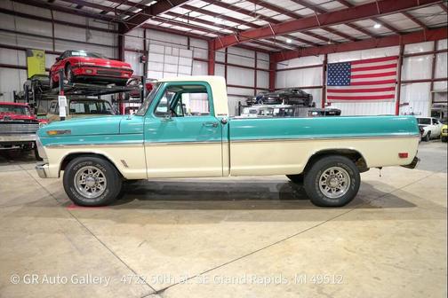 Blue 1968 Ford F-250 Custom Cab