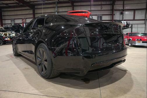 2022 Tesla Model S Plaid