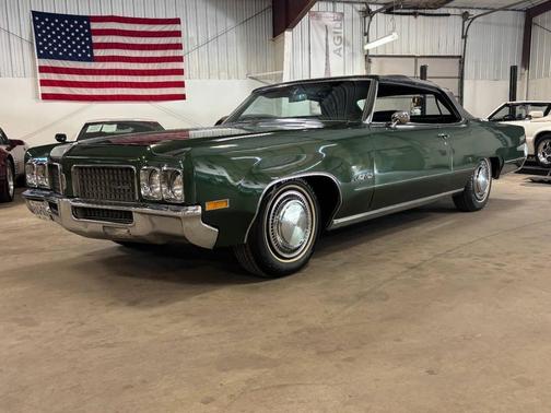 Green 1970 Oldsmobile 98 Base