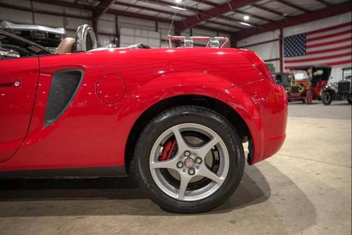 2001 Toyota MR2 Base 2dr Convertible