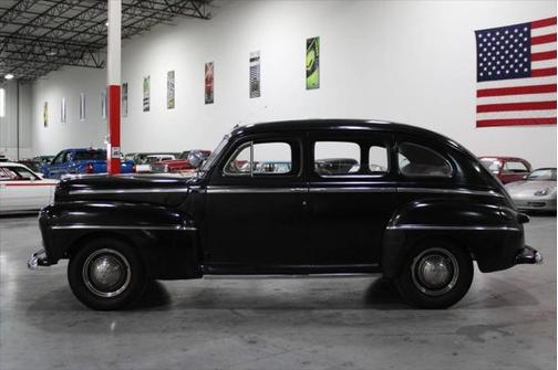 1947 Ford Deluxe Base