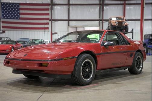 1988 Pontiac Fiero Formula 2dr Coupe