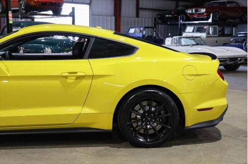 2016 Ford Shelby GT350 Base