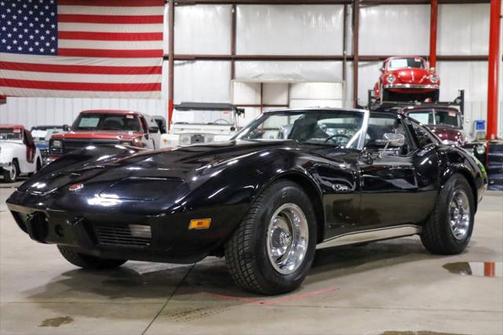 1975 Chevrolet Corvette Base