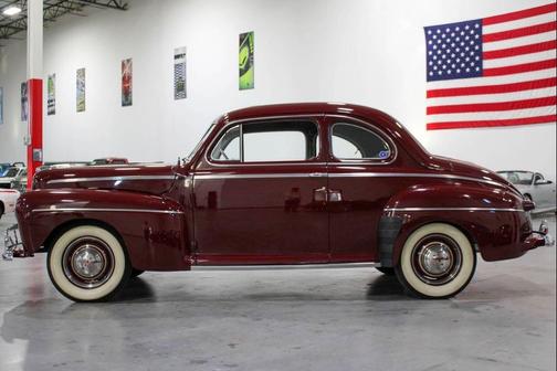 1946 Ford Deluxe Base