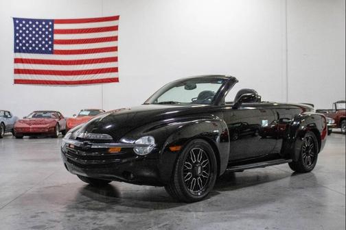 2005 Chevrolet SSR LS 2dr Regular Cab Convertible Rwd SB