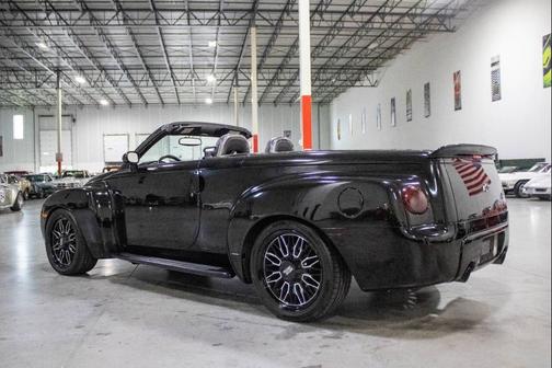 2005 Chevrolet SSR LS 2dr Regular Cab Convertible Rwd SB