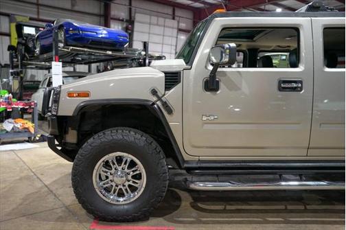 2005 Hummer H2 Base