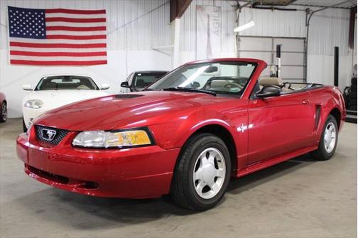 2000 Ford Mustang Base