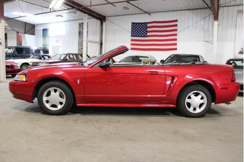 2000 Ford Mustang Base