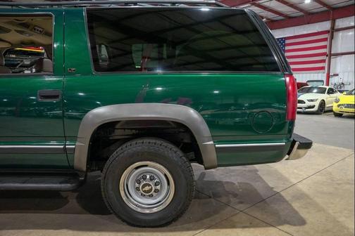 Green 1997 Chevrolet Suburban K2500