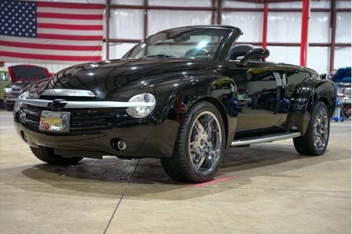 2005 Chevrolet SSR LS 2dr Regular Cab Convertible Rwd SB