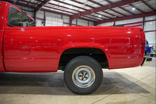 1998 Chevrolet 1500 C1500 WT 2dr Standard Cab LB
