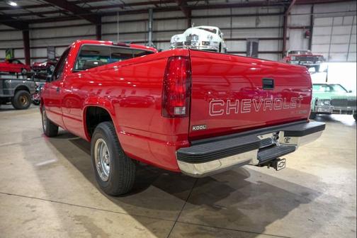 1998 Chevrolet 1500 C1500 WT 2dr Standard Cab LB