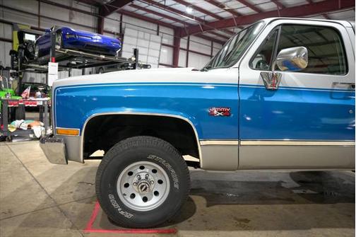 1990 GMC Jimmy Sierra Classic 2dr 4WD SUV