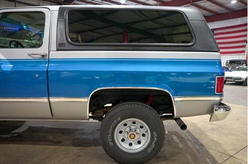 1990 GMC Jimmy Sierra Classic 2dr 4WD SUV