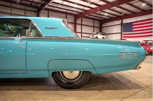 1961 Ford Thunderbird Base