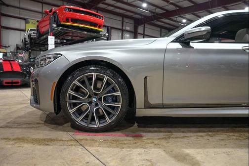 2022 BMW 750 i xDrive