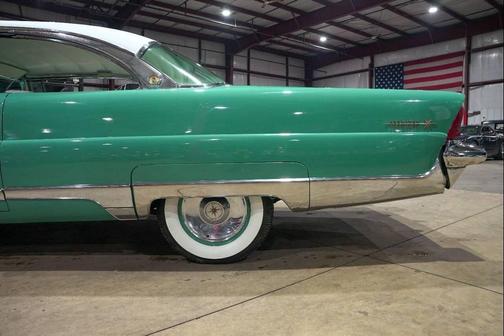 1956 Lincoln Premiere 