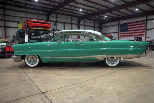 1956 Lincoln Premiere 