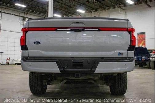 2023 Ford F-150 Lightning LARIAT